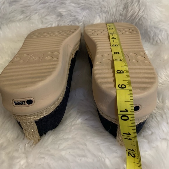 B ZEES Maui Navy canvas slip on espadrille inspired round toe NWT NIB si… - Picture 8 of 8